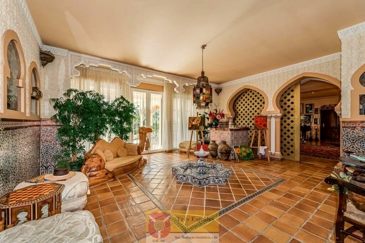 Extraordinary imposing villa — photo 4